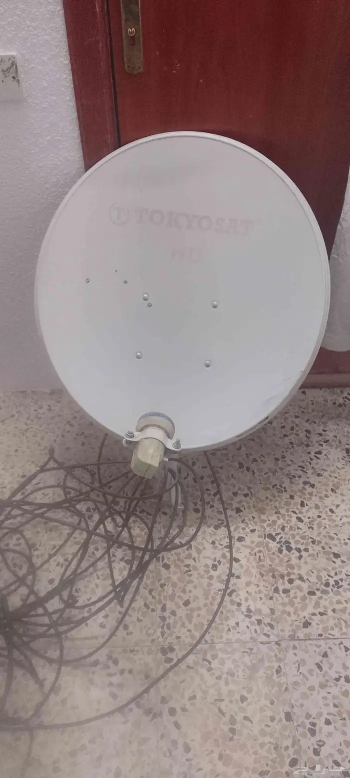 موجود طبق دش. صحن تلفزيون مع السلك والراس.للبيع 0