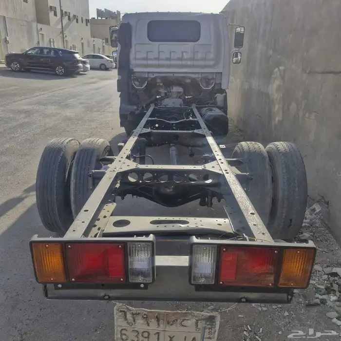 دينا ايسوزو 2005 2