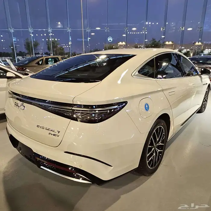 بي واي دي سيل 7 موديل 2026 الفخامه و القوة و الثبات 3