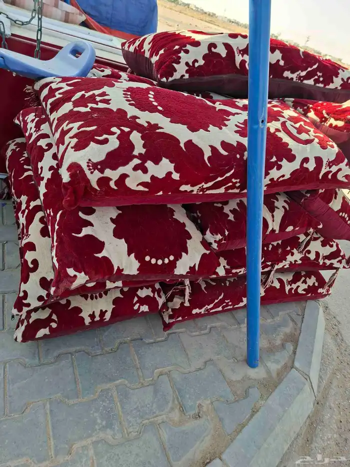 جلسه ابو طير 16 مخدة و4 مراكي 0