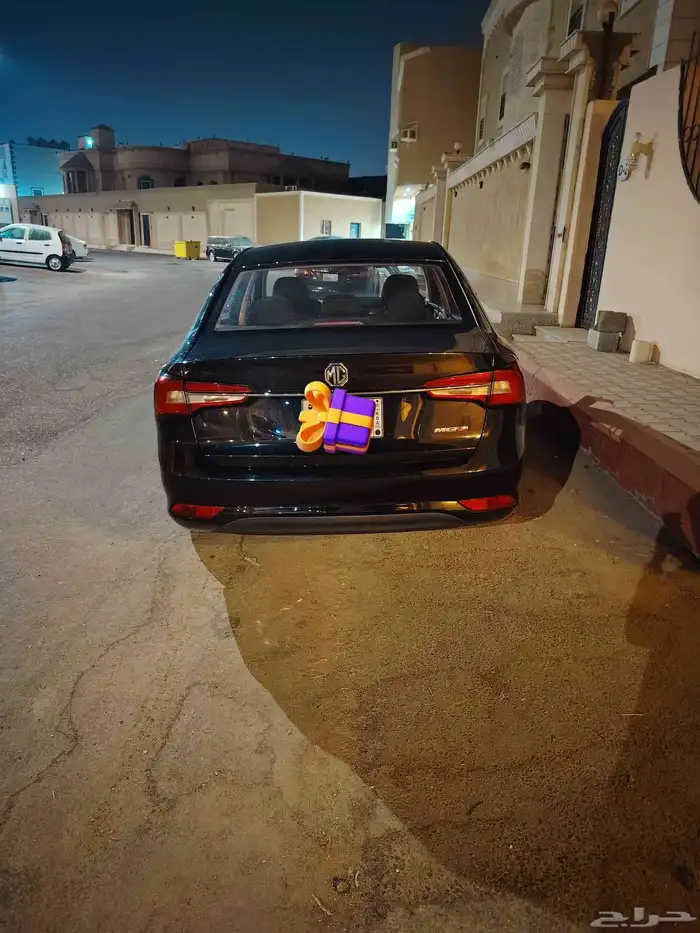 ام جي 5 ستاندر موديل 2023 4