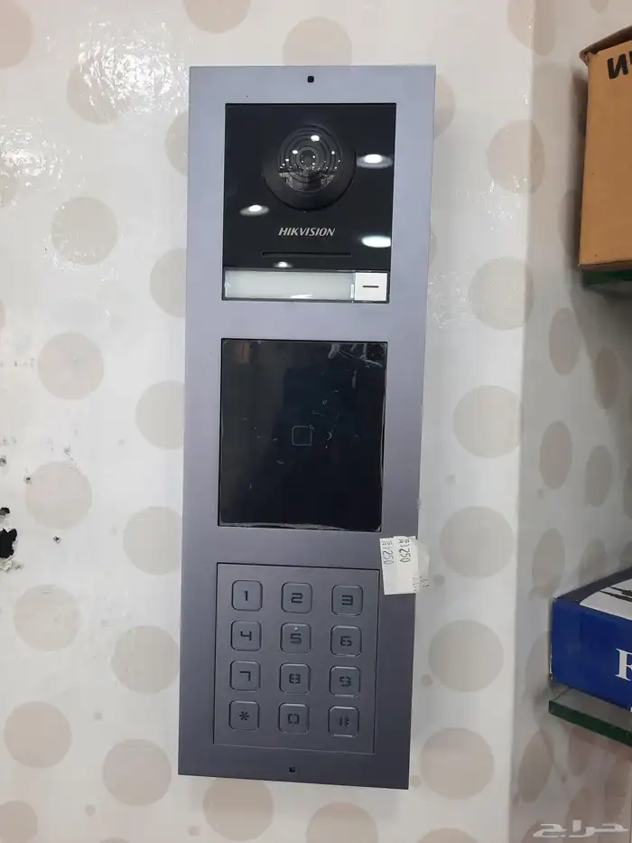 فني صيانة انتركم وكاميرات 0