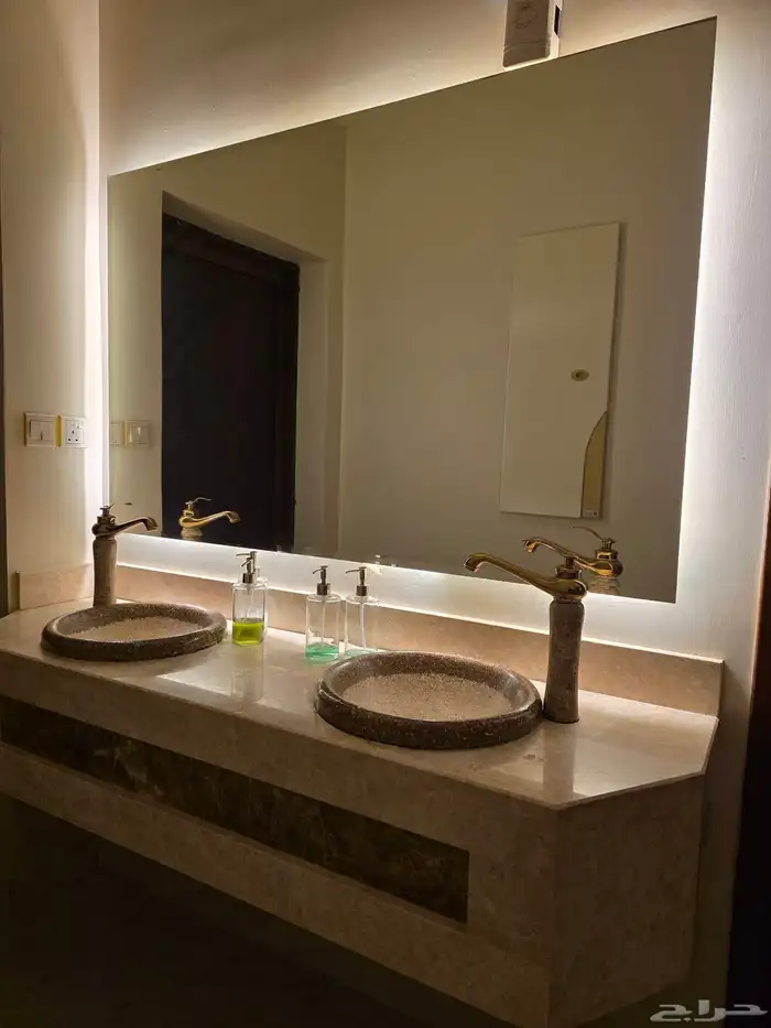 مغسلة مجالس مع المرايه 1