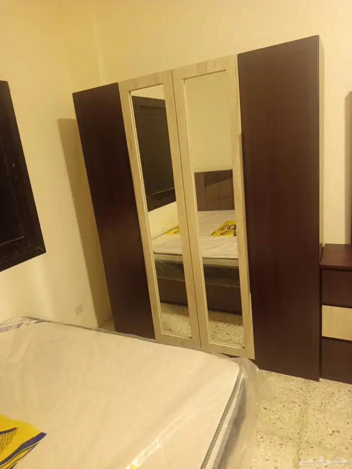 سرير خشب نفرين ديكور 0