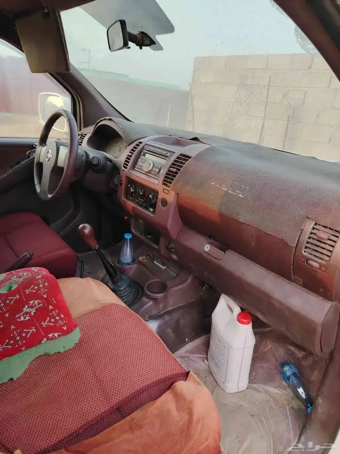 2015 نيسان نفارا 8