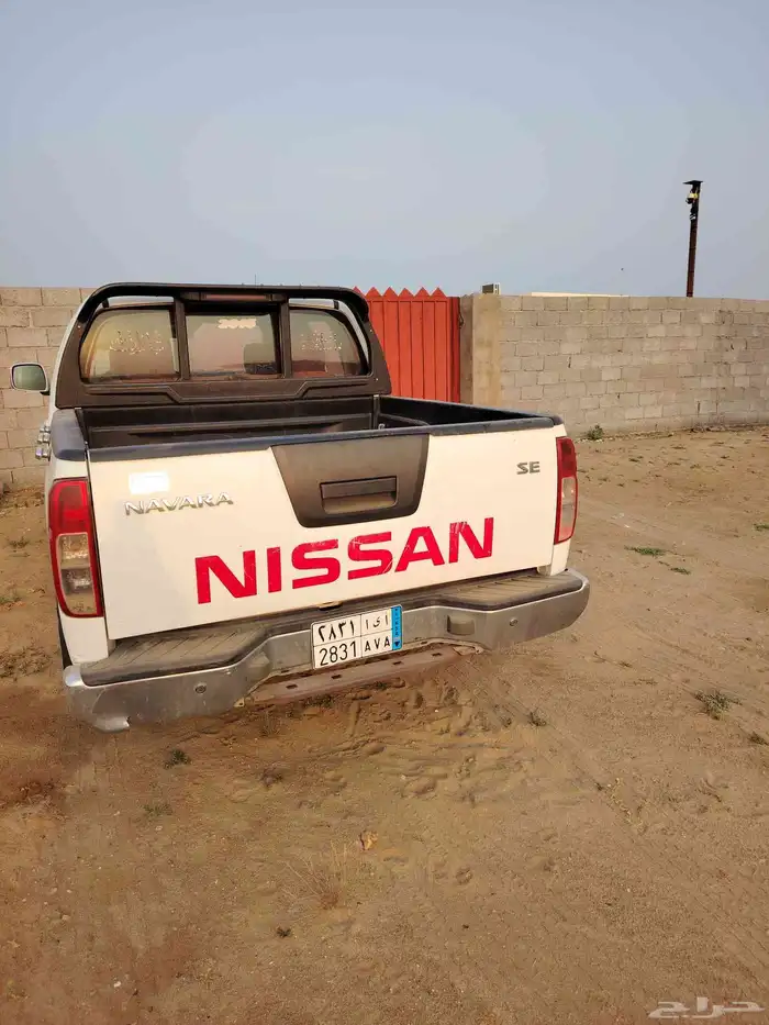 2015 نيسان نفارا 0