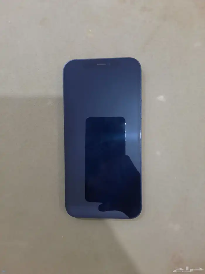 ايفون 12 عادي بحالة وكالة 4