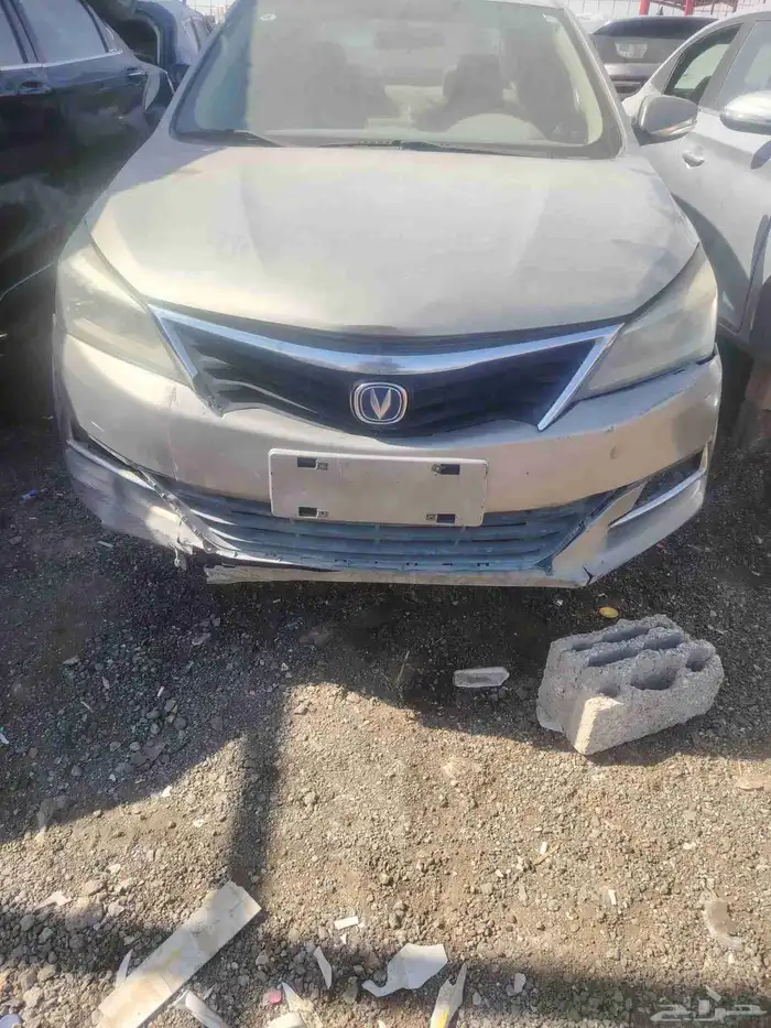 متوفر جميع قطع غيار سيارة شانجان ال سفن v7 1