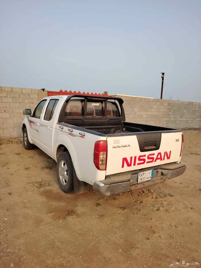 2015 نيسان نفارا 2