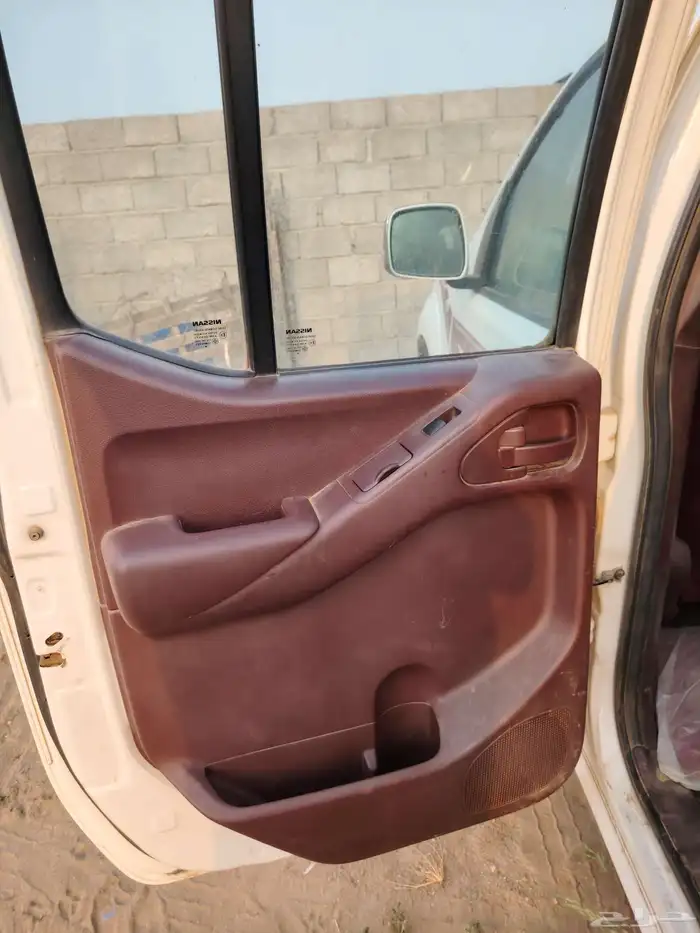 2015 نيسان نفارا 15