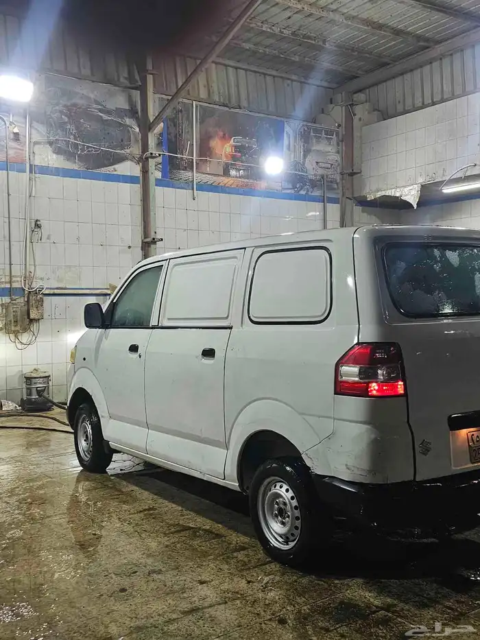 باص سوزوكي فان 2015 4