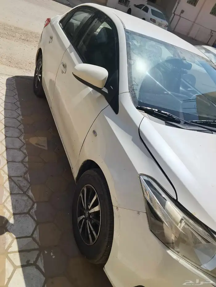 للبيع يارس2014 تماتيك ممشى 428 8