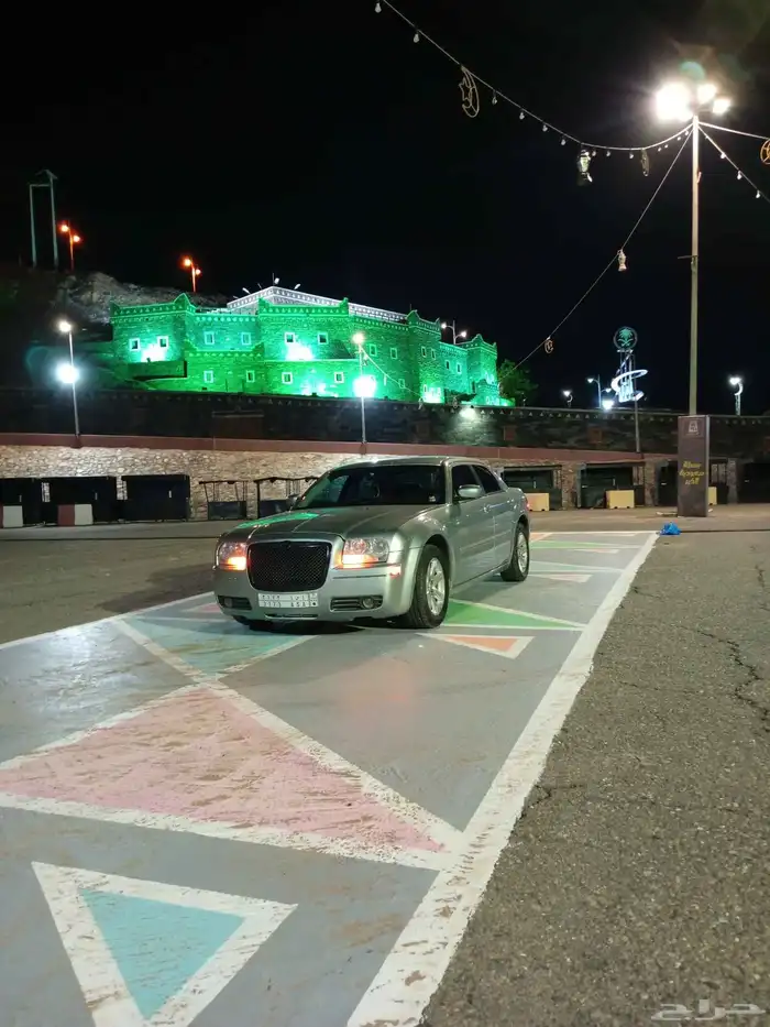 كرايسلر 300 C موديل 2006 V6 6