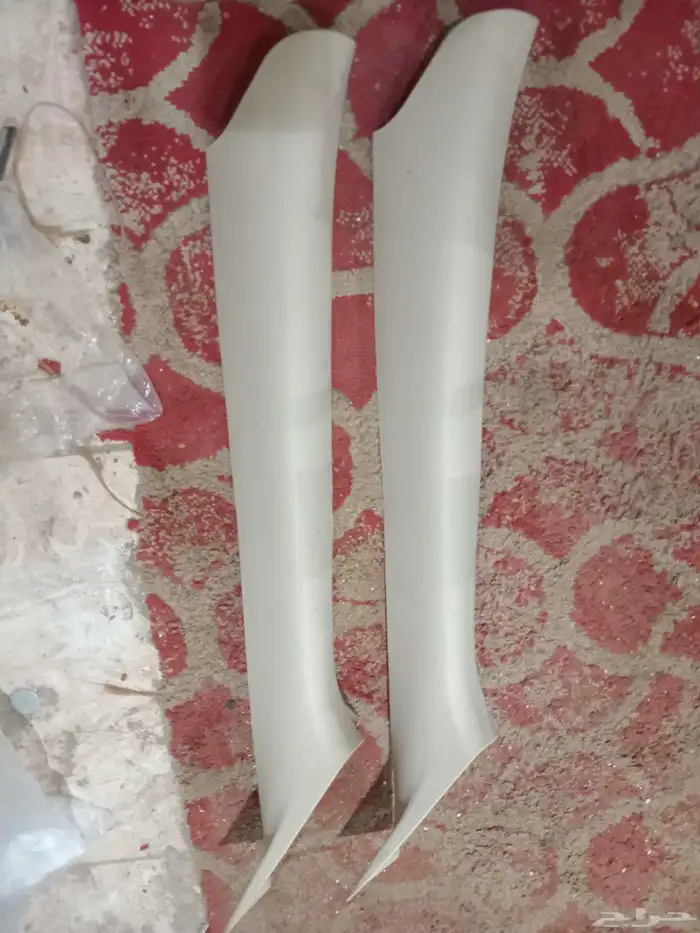 للبيع اكتاف أماميه يمين ويسار فورد فاكتوريا و ماركيز 0