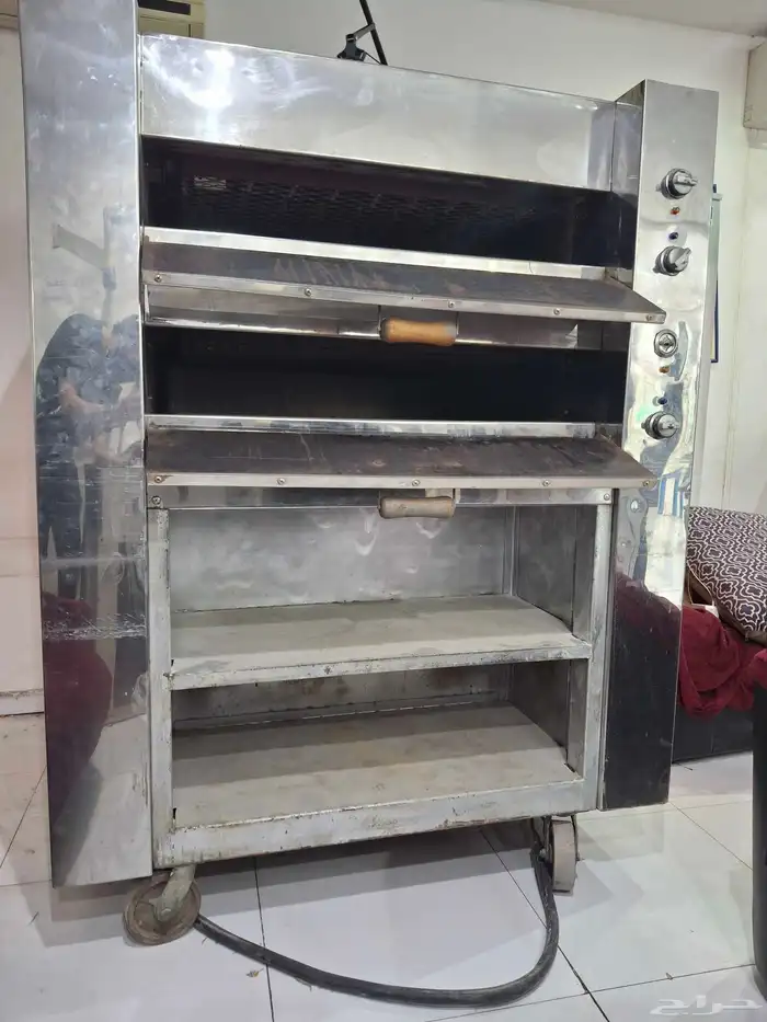 معدات مطعم 2