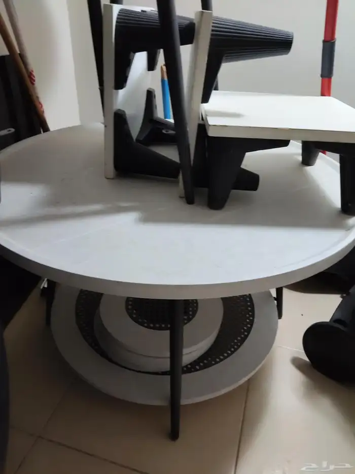 طاولة للبيع جديدة ولم تستخدم بكامل اغراضها في المجمعة 0