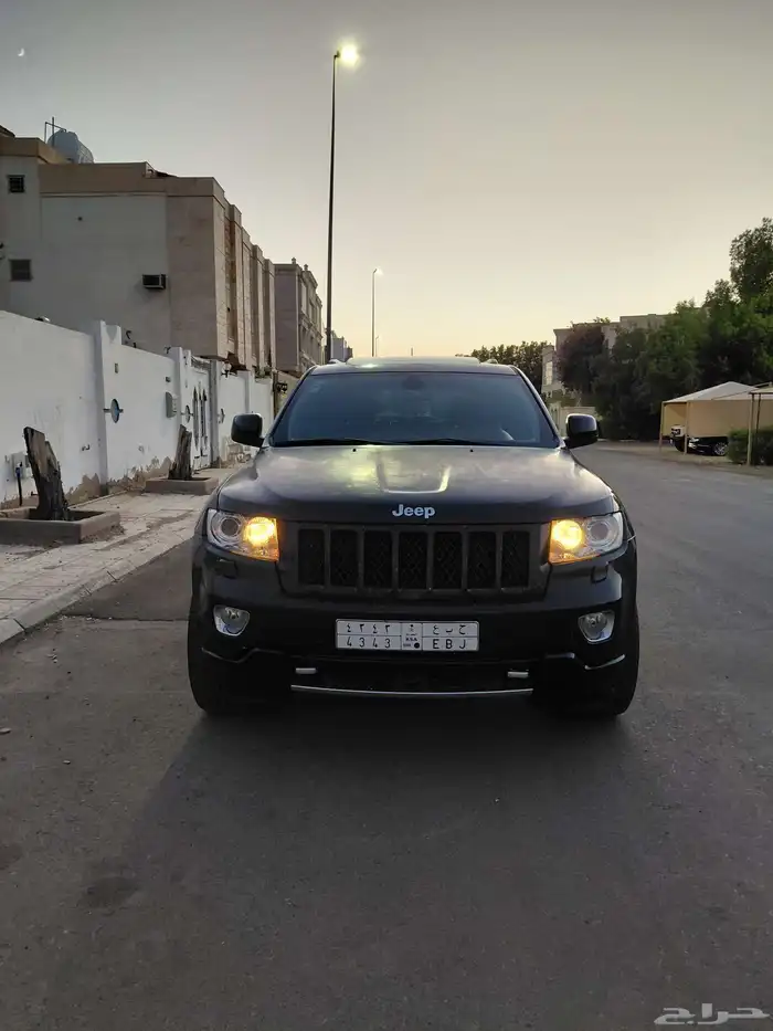 جيب جراند شيروكي سميث 2013 1
