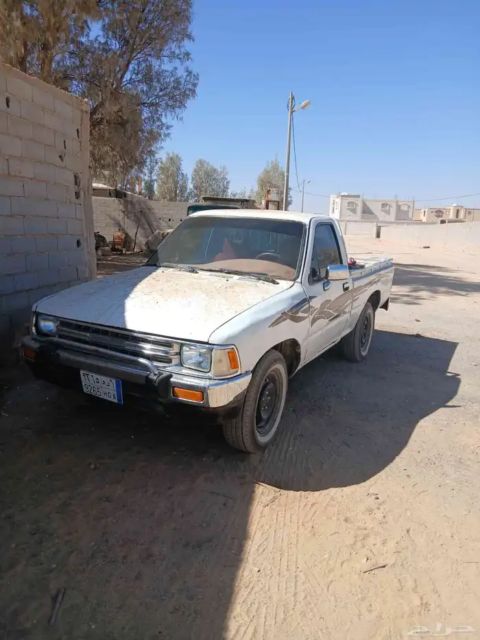 هايلوكس 2400 3