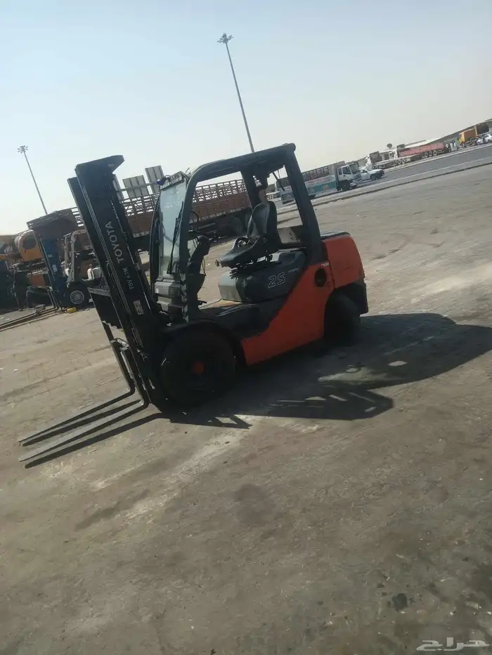فوركلفت رافعات شوكيه للايجار جميع المقاسات بأسعار مناسبه 0