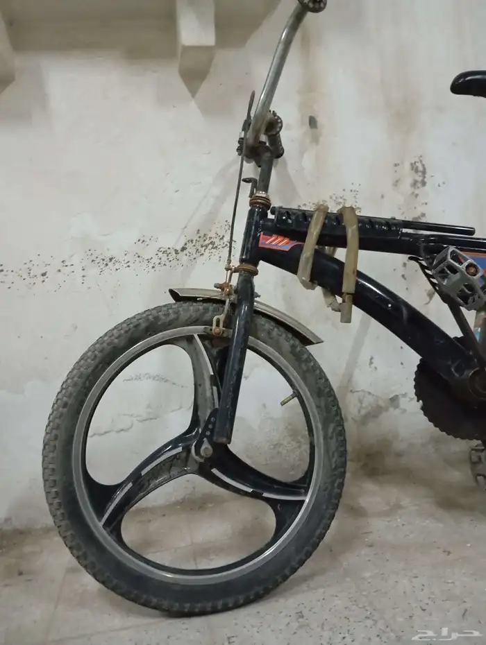 سيكل للبيع شغال 8 سنين جنوط سودان حديد العيب القفل ماله مفتا 0