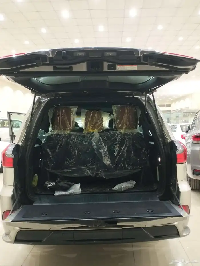 لكزس مخزن 2020 LX570s شرط فحص ممشي 74 الف 8