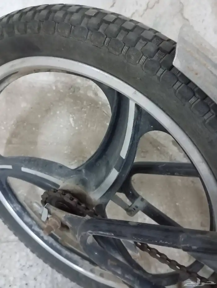 سيكل للبيع شغال 8 سنين جنوط سودان حديد العيب القفل ماله مفتا 6