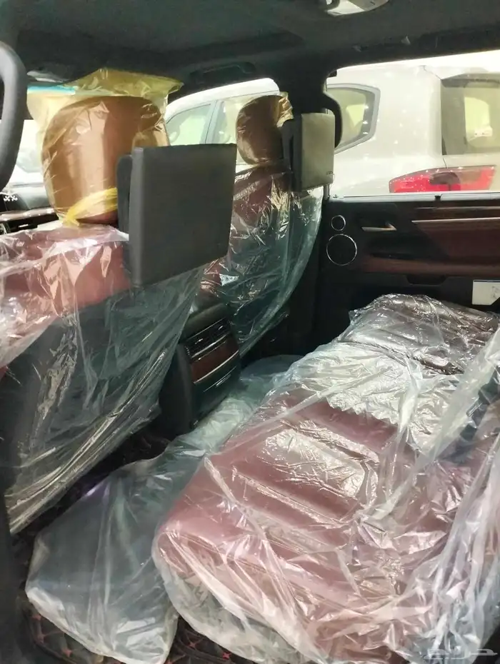 لكزس مخزن 2020 LX570s شرط فحص ممشي 74 الف 2