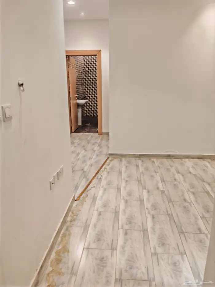 للايجار ملحق أرضي حي العارض 2