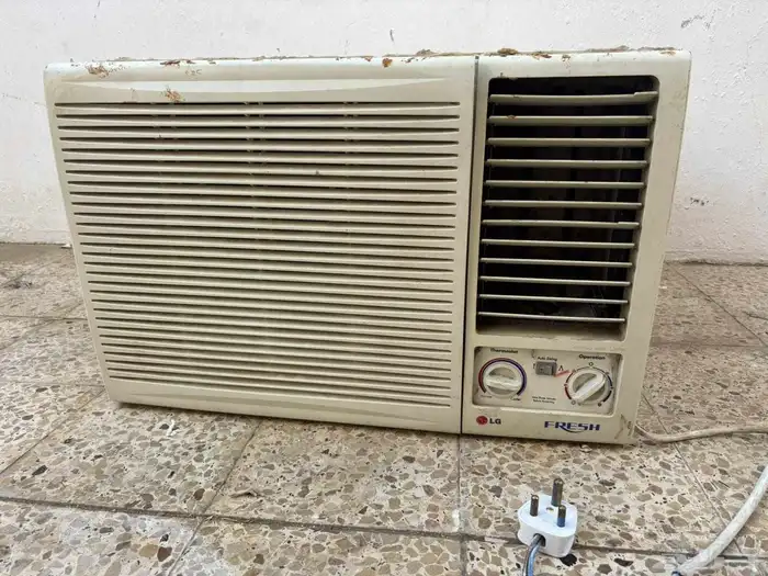 مكيف شباك حار بارذ LG 2