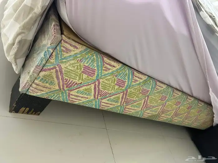 سرير كامل و كتب L للبيع 4