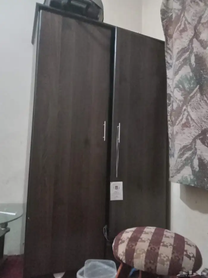 دولاب وتسريحة للبيع 300 1