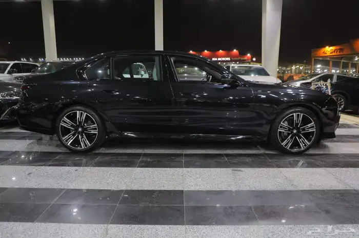 بي ام دبليو 735 موديل 2024 KIT M 2