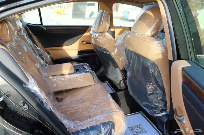 لكزس - ES350 CC - بريمي - 2025 28