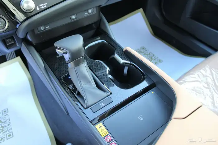 لكزس - ES350 CC - بريمي - 2025 18