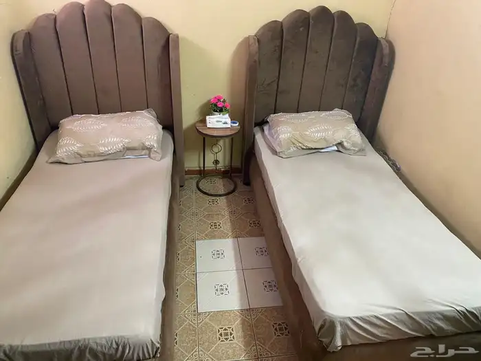 زوج سراير   المرتبة  الستارة للبيع المستعجل لدواعي السفر 2