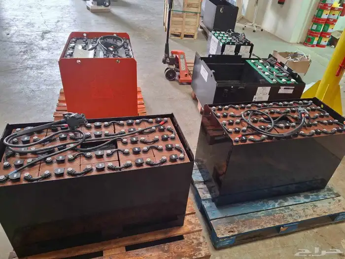 لدينا بطاريات رافعات شوكيه 80 - 48 - 36 جميع المقاسات 3