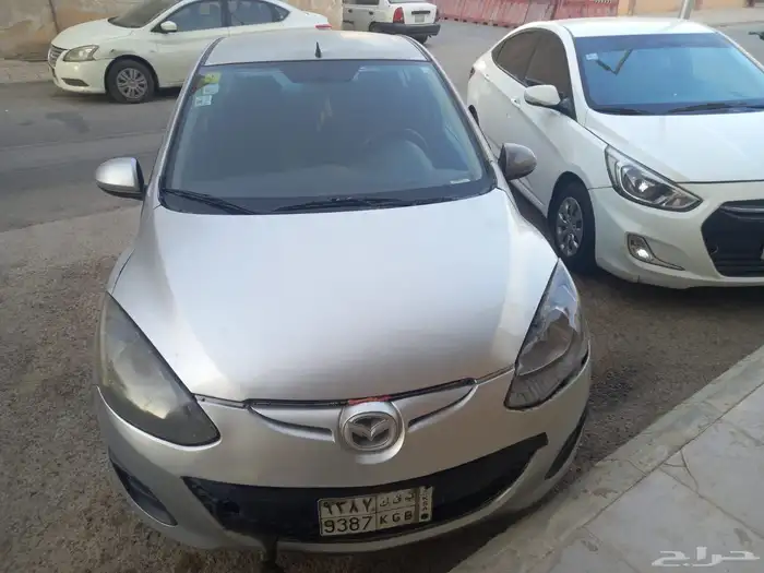 Mazda 2 2011 model 2