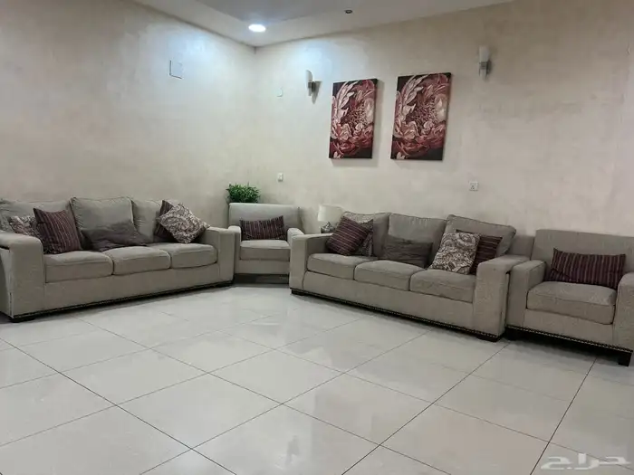 كنب موديرن من شركة ذافاكتوري 0