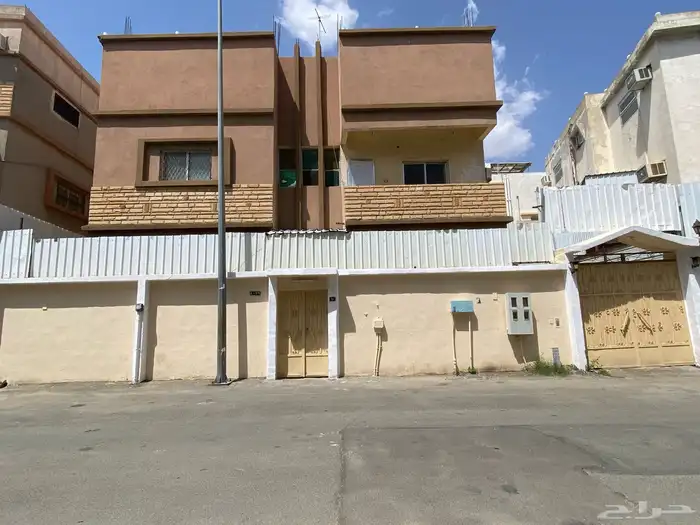 فلة سكنية للبيع بالطائف حي الربوة العقيق 0