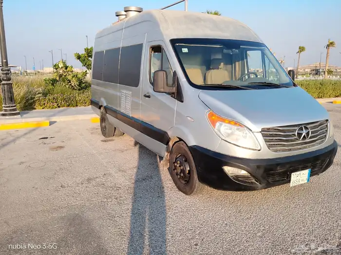 فود ترك للبيع 2012 ماشي 37الف فحص جديد 0