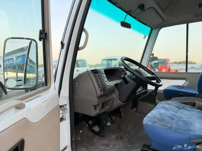 ميتسوبيشي - روزا - 2020 - سعودي - قير عادي - ديزل - 24 راكب 3