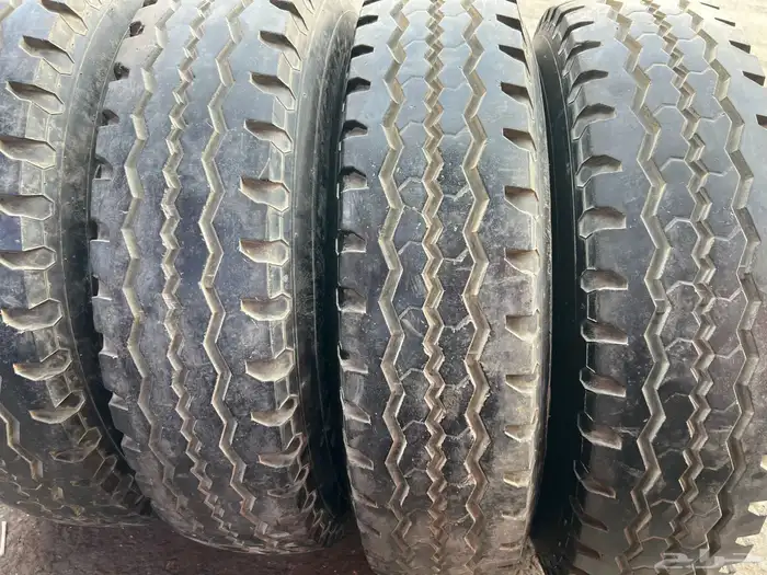 5 جنوط هلل جيب ربع مع كفرات صيني دعسة يوكهاما مقاس 750 16 5