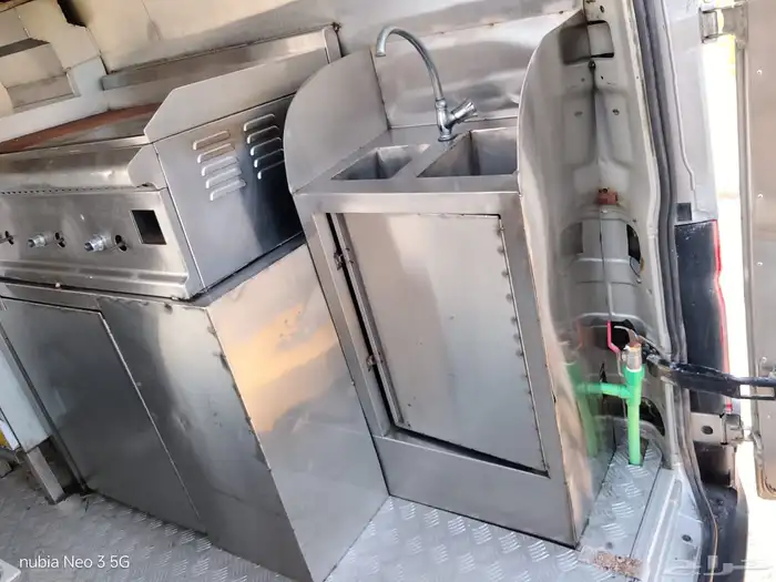 فود ترك للبيع 2012 ماشي 37الف فحص جديد 10