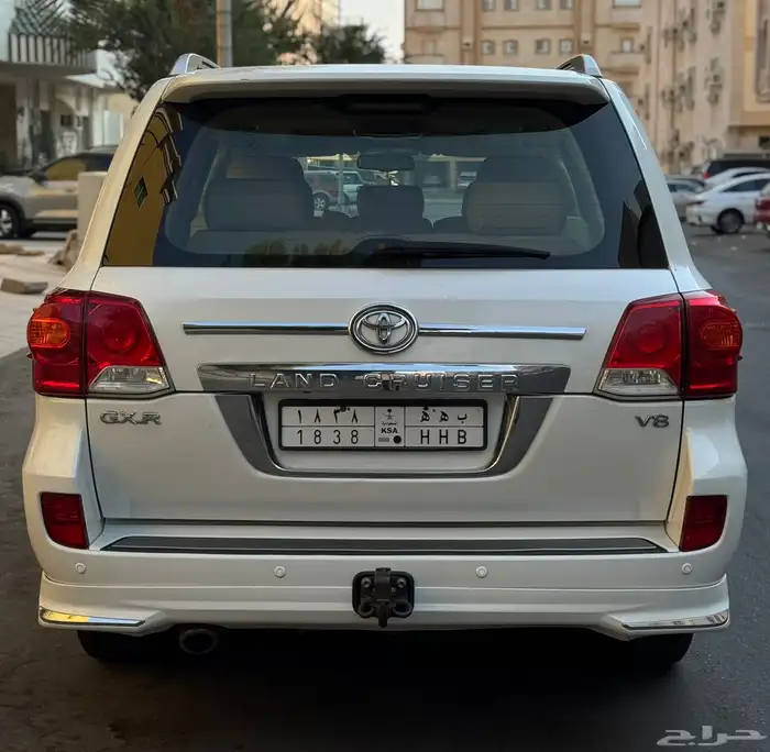 لاندكروزر 2013 GXR3 فل كامل 7