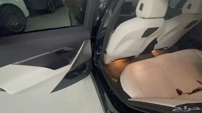 مملوكة لدى العصيمي قيد الشحن  BMW520i mkit 2024 3