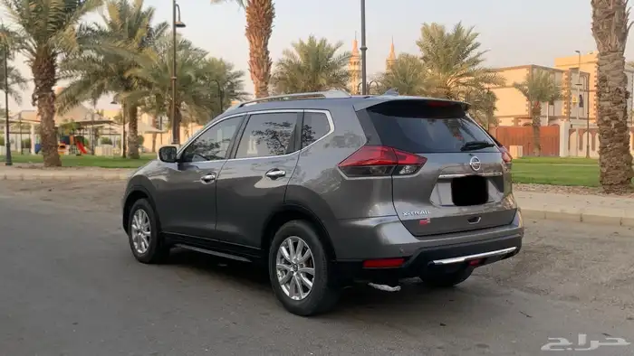 نيسان x-Trail 5