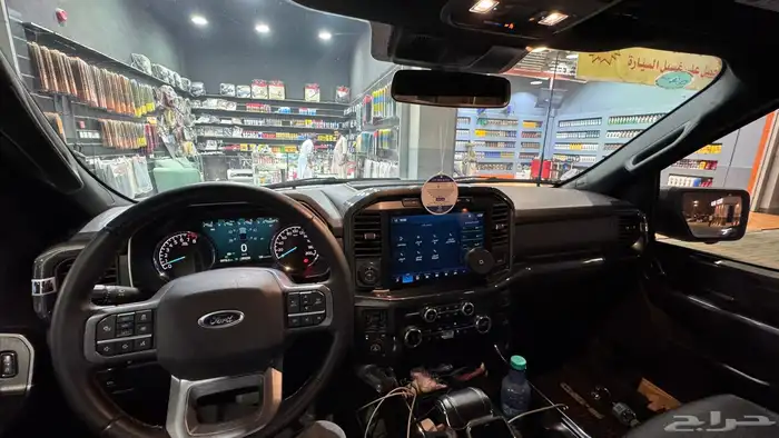 نوع السيارة فورد غمارتين الموديل 2023 v8 XLT. 10