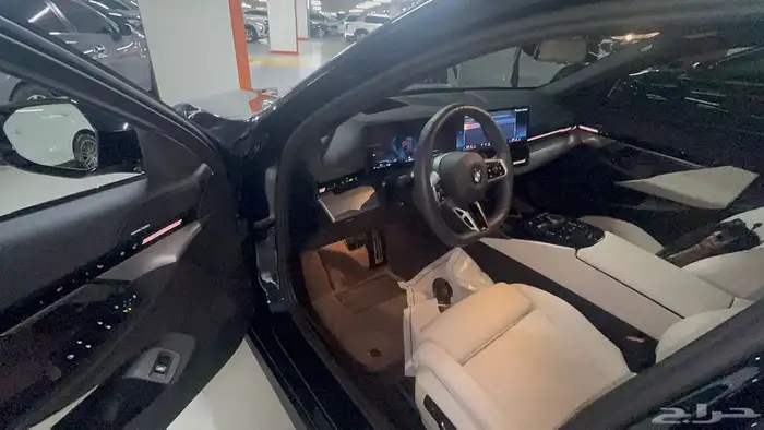 مملوكة لدي العصيمي قيد الشحن _ BMW 520i MKIT _ 2024 3