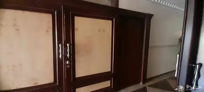 صباغ ابواب وصيانه تغير الوان ابواب خشب وحديد وديكورات وجدران 2