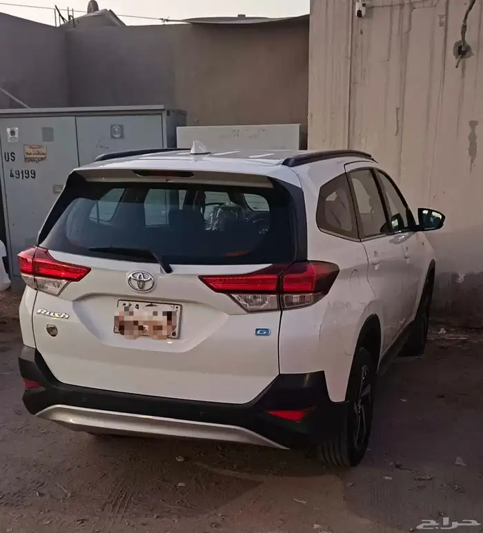 تويوتا راش 2019 قير مكينة شرط السيارة نظيفه من الحوادث 2